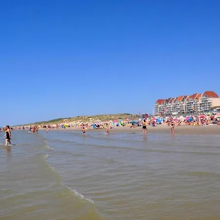 By Belgian Coast With Sun Terrace, Cleaning Included Daire Oostduinkerke